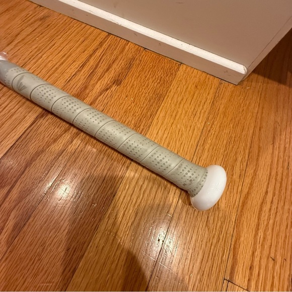 FAST PITCH SOFTBALL EASTON TOPAZ BAT 28 INCH 18 OZ -10  2 .25" Diameter New - Picture 5 of 9